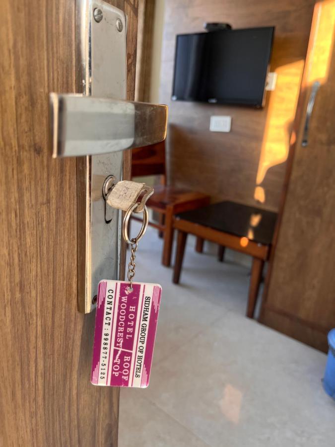 Hotel Woodcrest Zirakpur Chandigarh- Best Family Hotel - Luxurious Rooms - Unit Of Sidham Group Exteriör bild